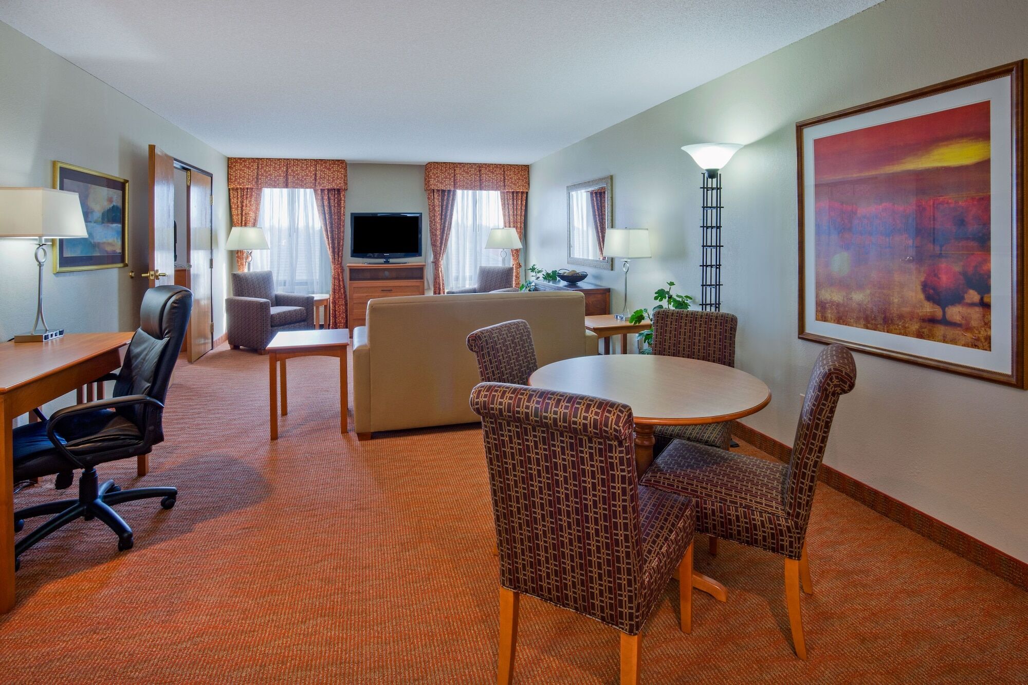 Holiday Inn Express & Suites - Worthington By Ihg Exterior photo