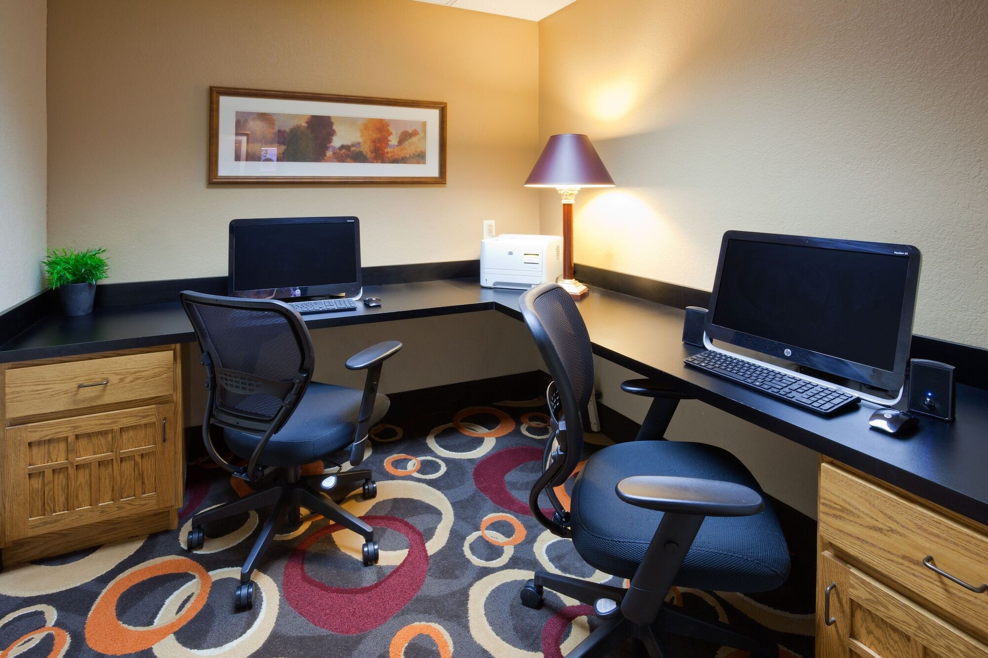 Holiday Inn Express & Suites - Worthington By Ihg Exterior photo