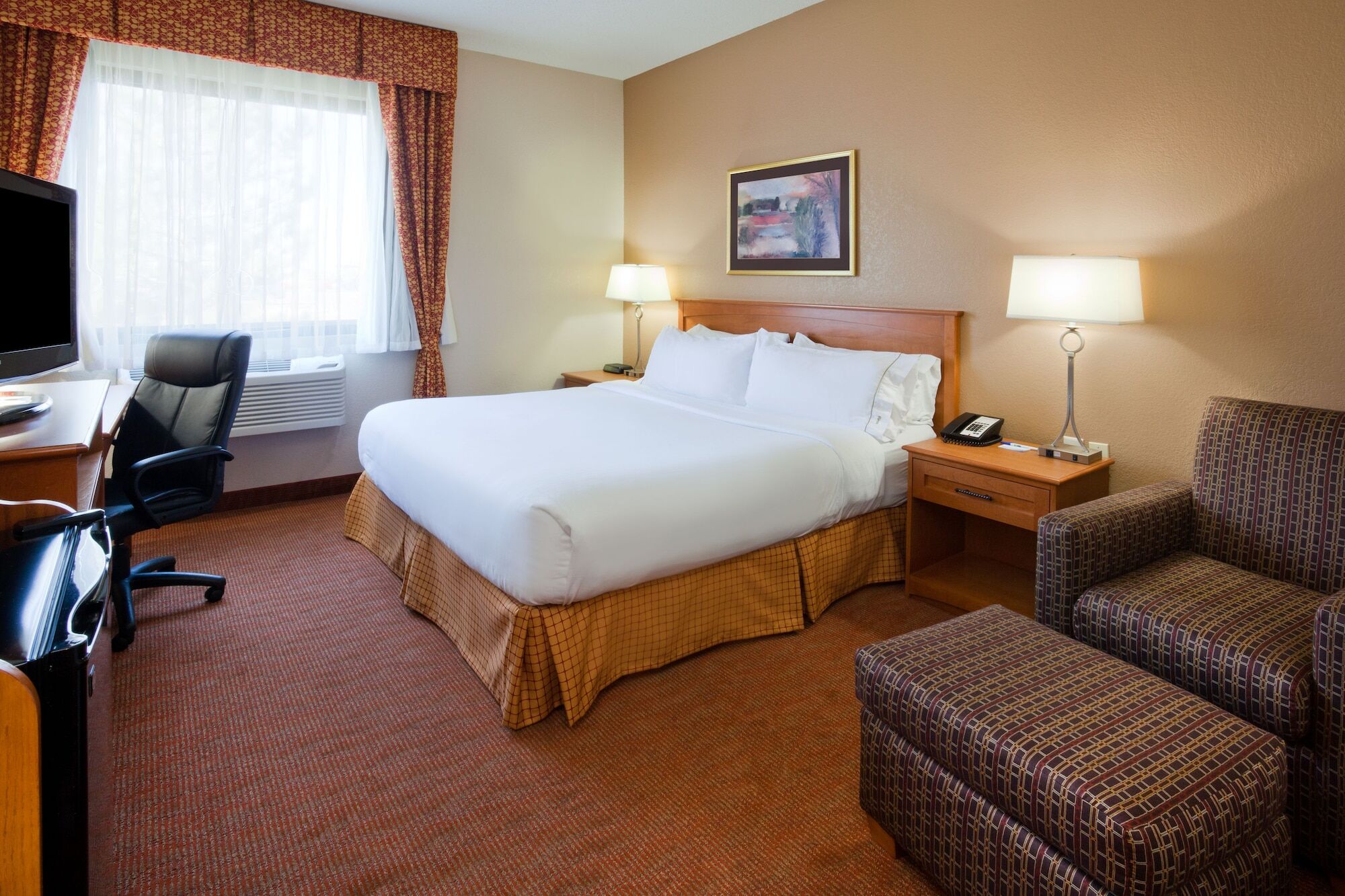 Holiday Inn Express & Suites - Worthington By Ihg Exterior photo