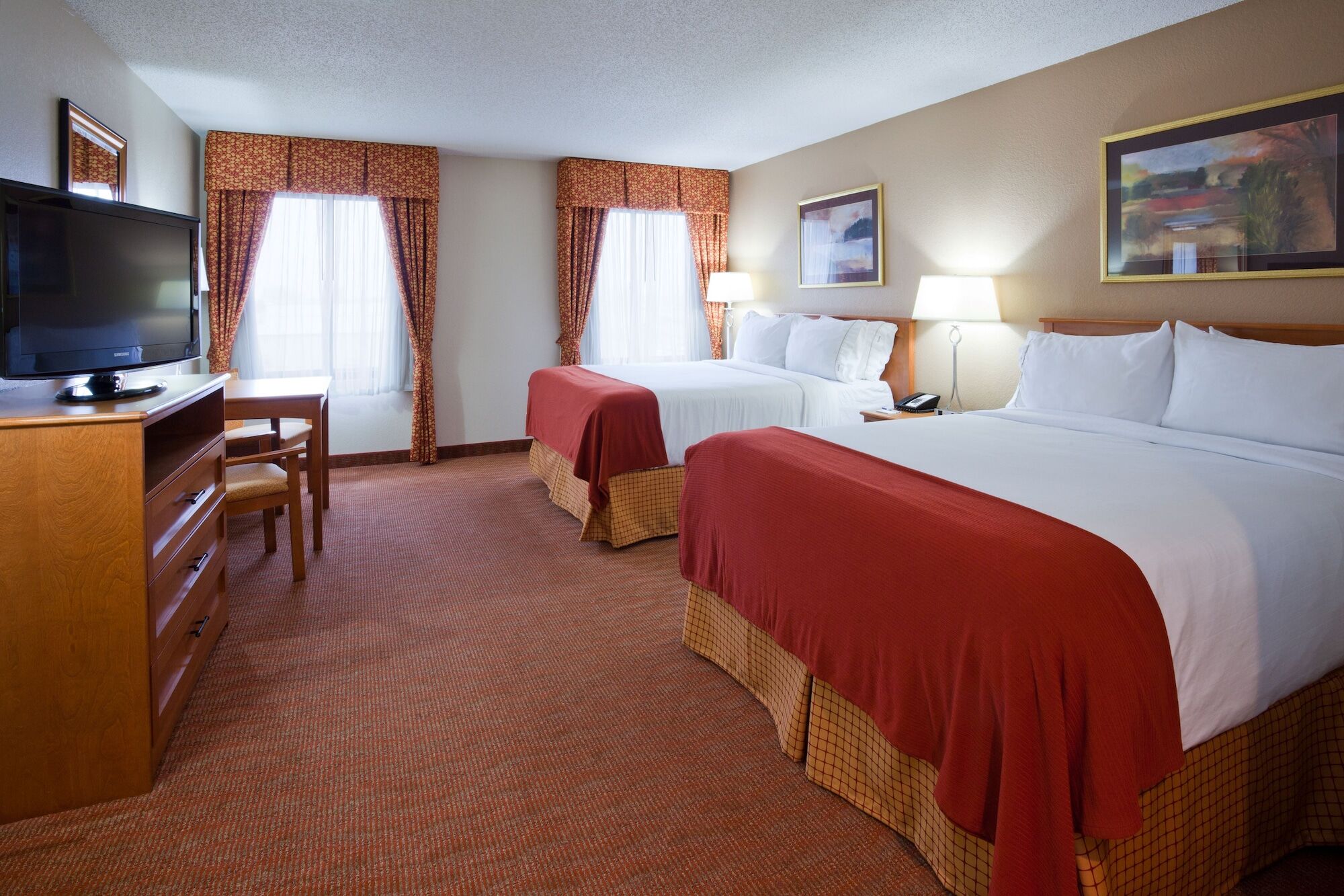 Holiday Inn Express & Suites - Worthington By Ihg Exterior photo
